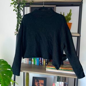 CROPPED sweater w/ raw edge hem